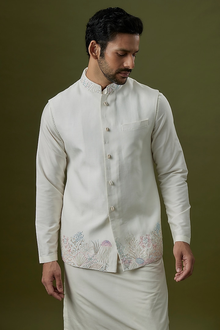 White Silk Thread Embroidered Nehru Jacket by Jayesh and Kaajal Shah Men at Pernia's Pop Up Shop