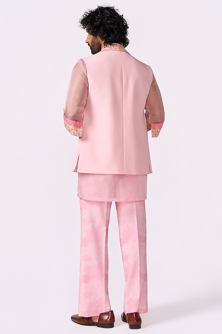Pink Silk Bundi Jacket Set by Jayesh and Kaajal Shah Men at Pernia's Pop Up Shop