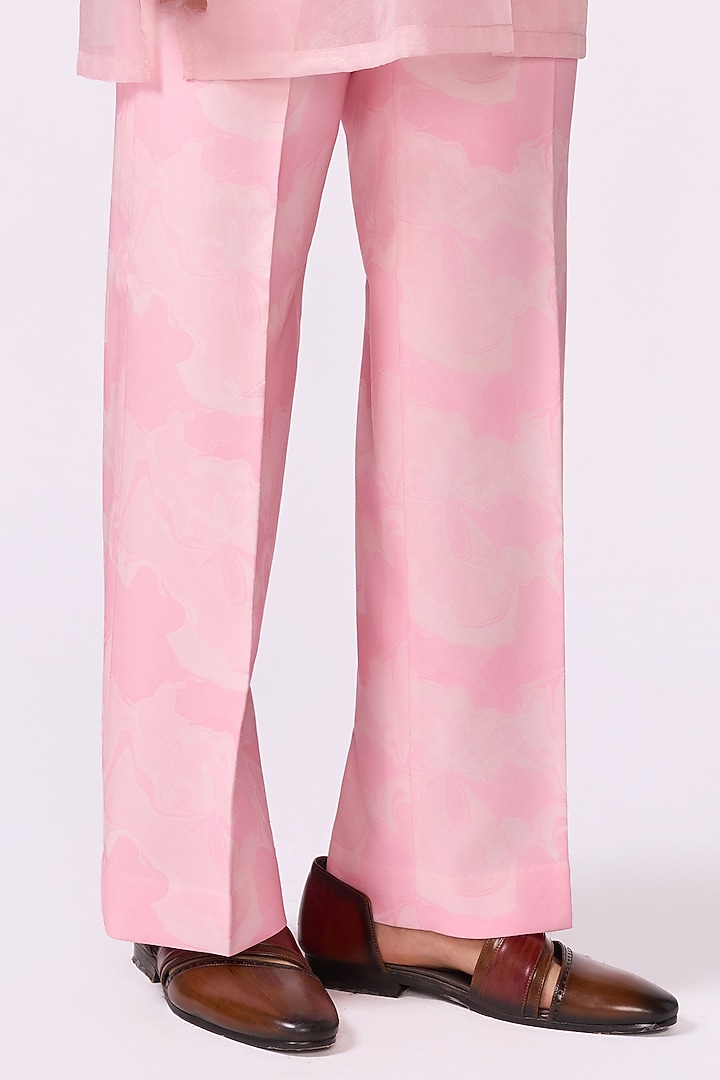 Pink Silk Bundi Jacket Set by Jayesh and Kaajal Shah Men at Pernia's Pop Up Shop