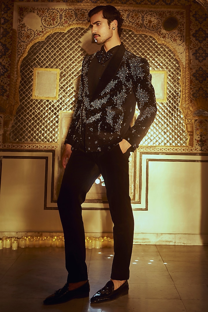 Obsidian Black Lucknowi Fabric Tuxedo Set by Jayesh and Kaajal Shah Men at Pernia's Pop Up Shop