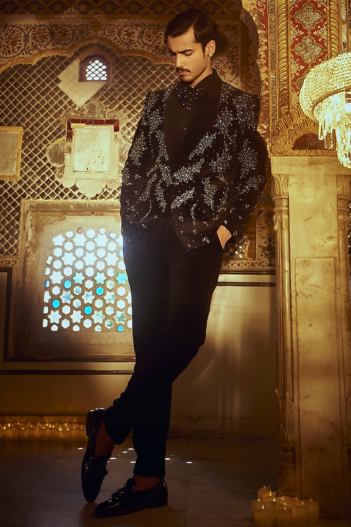 Obsidian Black Lucknowi Fabric Tuxedo Set by Jayesh and Kaajal Shah Men at Pernia's Pop Up Shop