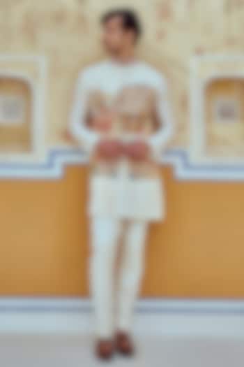 Off-White & Multi-Colored Silk Blend Hand Embroidered Bundi Jacket Set by Jayesh and Kaajal Shah Men at Pernia's Pop Up Shop