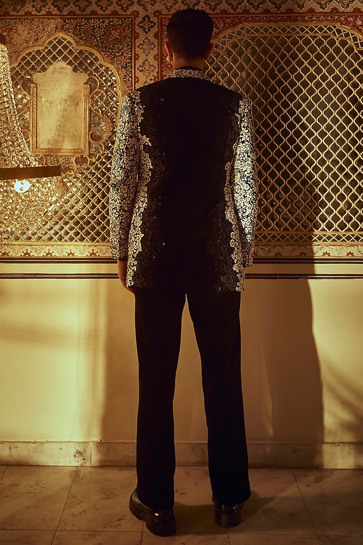 Navy Blue Velvet Floral Thread Embroidered Groom Indowestern Set by Jayesh and Kaajal Shah Men at Pernia's Pop Up Shop