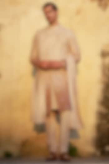 Champagne Silk Hand Embroidered Groom Sherwani Set by Jayesh and Kaajal Shah Men at Pernia's Pop Up Shop