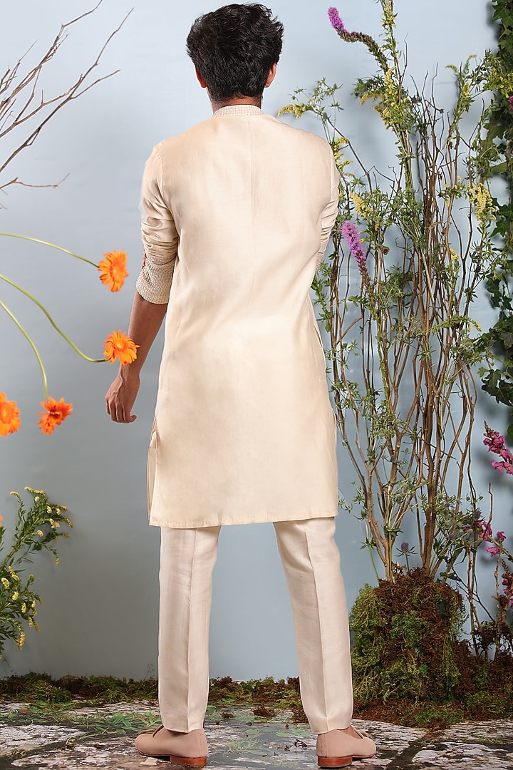 White Embroidered Kurta by Julie by Julie Shah Men at Pernia's Pop Up Shop