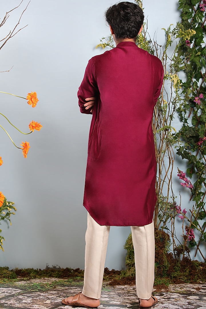 Wine Embroidered Kurta by Julie by Julie Shah Men at Pernia's Pop Up Shop