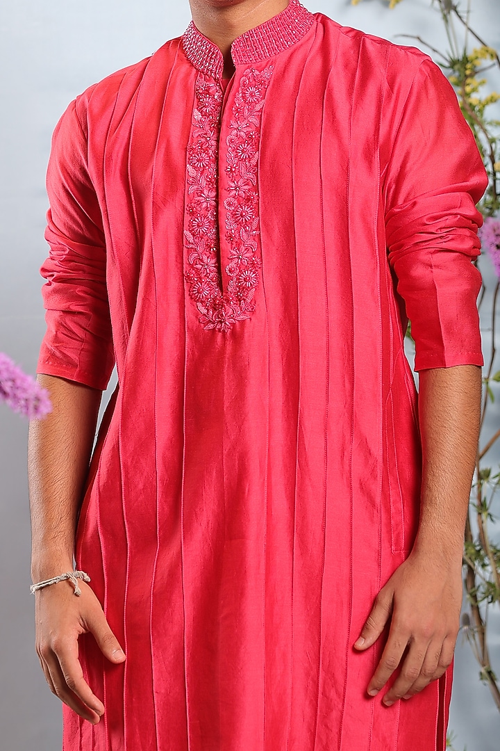 Coral Embroidered Kurta by Julie by Julie Shah Men at Pernia's Pop Up Shop