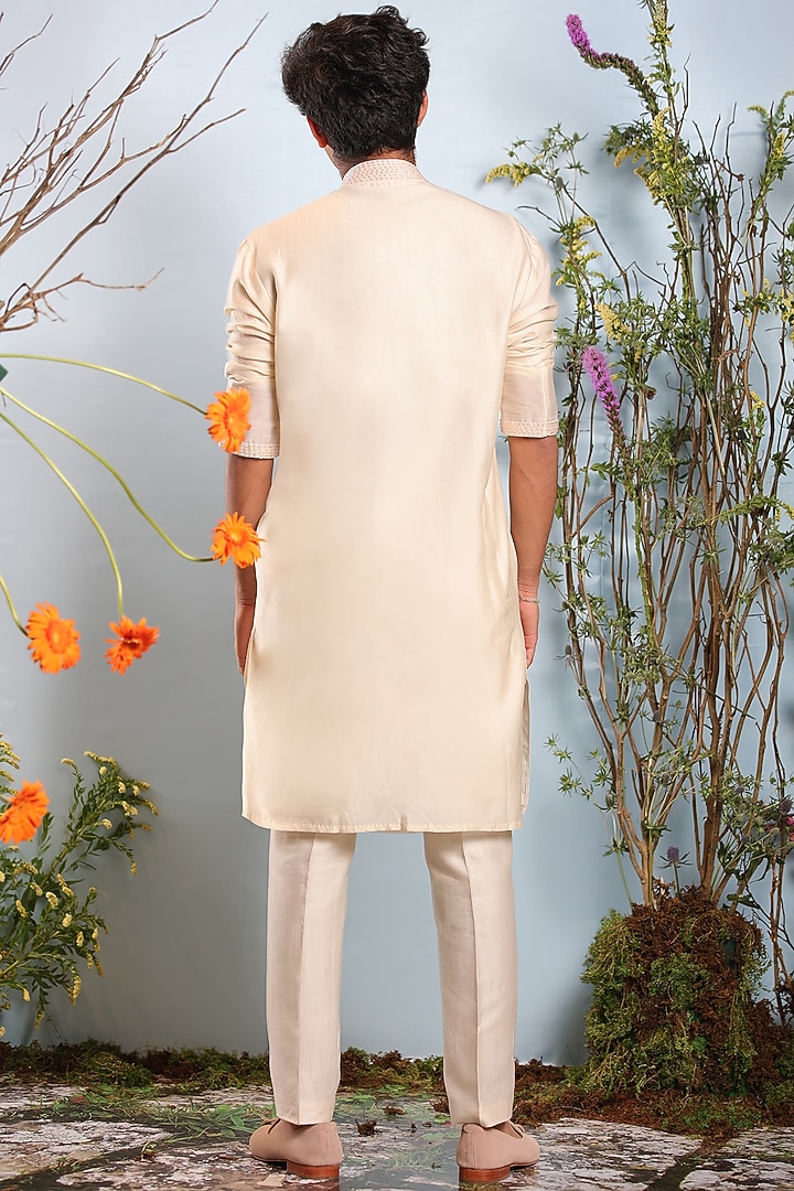 Ivory Embroidered Kurta by Julie by Julie Shah Men at Pernia's Pop Up Shop