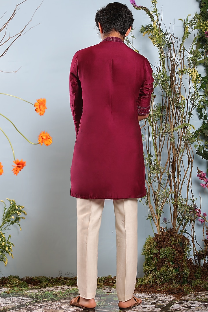 Wine Embroidered Kurta by Julie by Julie Shah Men at Pernia's Pop Up Shop