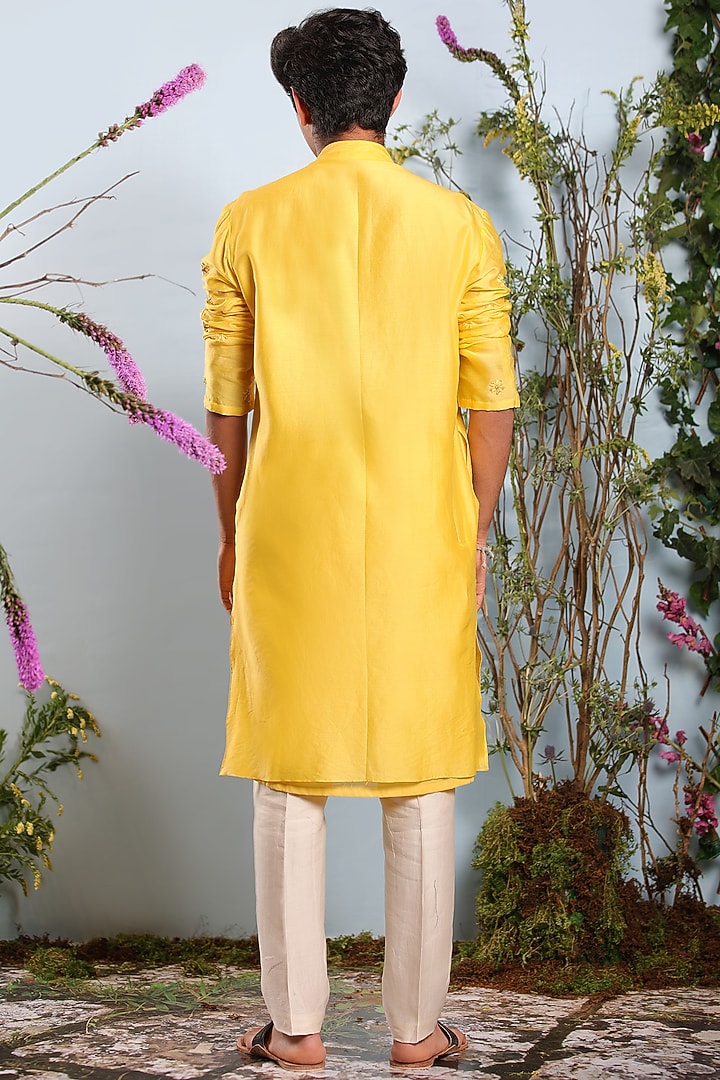 Yellow Embroidered Kurta by Julie by Julie Shah Men at Pernia's Pop Up Shop