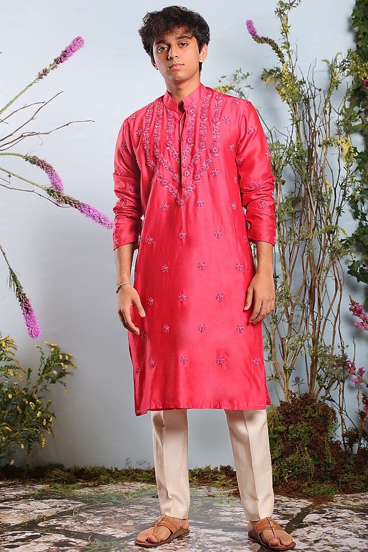 Coral Kurta With Embroidery by Julie by Julie Shah Men