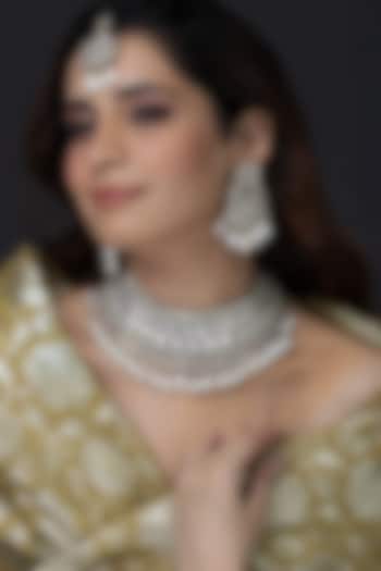 Gold Finish Kundan Polki Necklace Set by Joules By Radhika at Pernia's Pop Up Shop