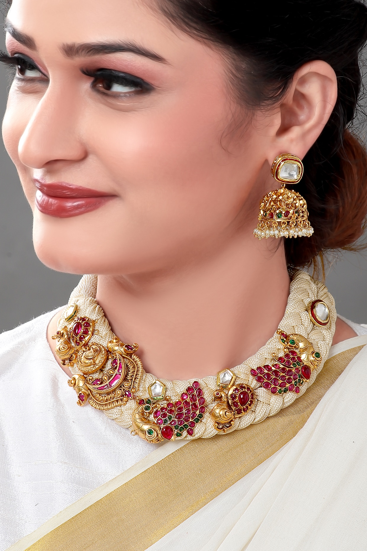 resham thread necklace