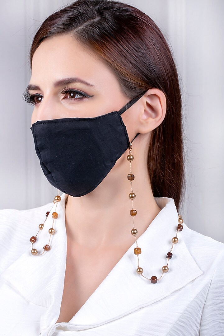 Micro Gold Finish Handcrafted Mask Chain With Shell Pearls by Joules By Radhika at Pernia's Pop Up Shop