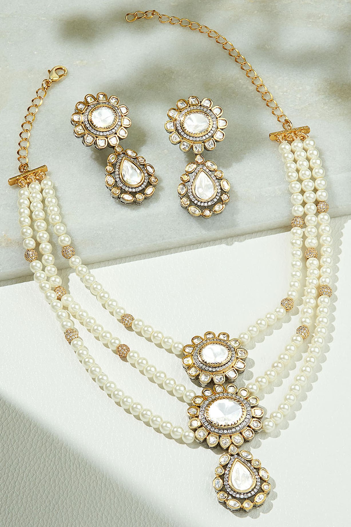 Gold Finish Kundan Polki & Mother Of Pearl Necklace Set - Rent main image 0