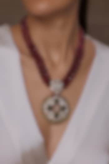 Gold Finish Maroon Beaded Pendant Necklace by Joules By Radhika at Pernia's Pop Up Shop