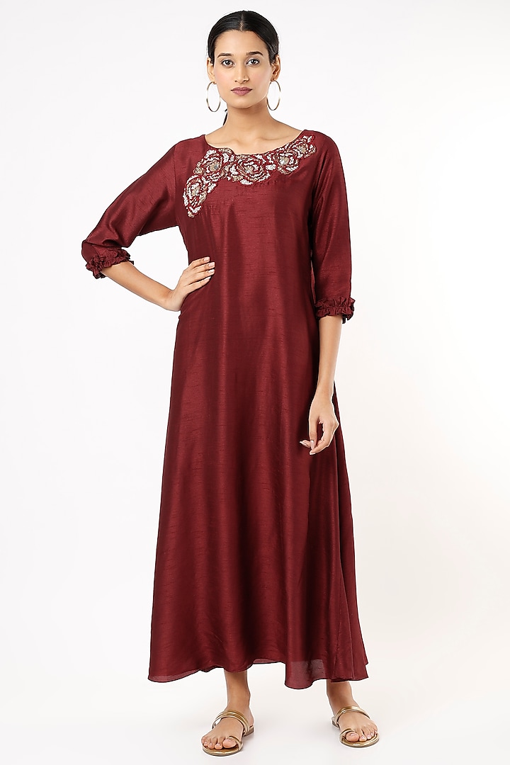 Maroon Embroidered Kurta by July at Pernia's Pop Up Shop