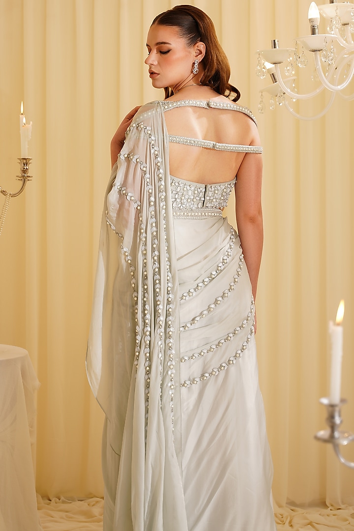 Off-White Organza & Chinon Hand Embroidered Draped Wedding Saree Set by Jade by Ashima at Pernia's Pop Up Shop