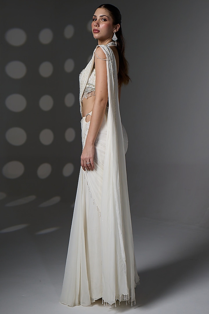 Neutral White Organza Pre-Draped Wedding Saree Set by Jade By Ashima at Pernia's Pop Up Shop