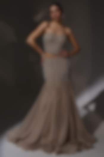 Vanilla White Organza Fish-Cut Wedding Lehenga Set by Jade By Ashima at Pernia's Pop Up Shop