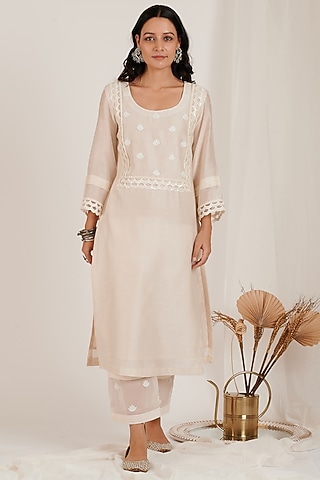Off-White Embroidered Kurta Set by Jdang