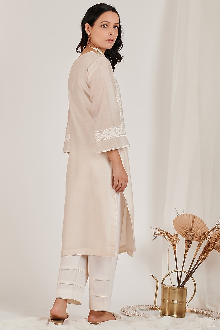 Moonlight Embroidered Kurta Set by Jdang at Pernia's Pop Up Shop