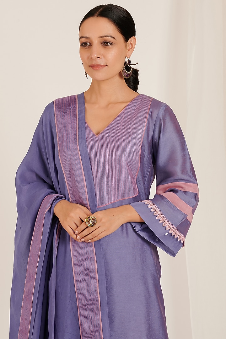 Lavender & Pink Chanderi Kurta Set by Jdang at Pernia's Pop Up Shop