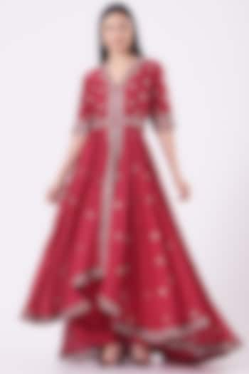 Cranberry Red Embroidered Anarkali Set by Jayanti Reddy at Pernia's Pop Up Shop