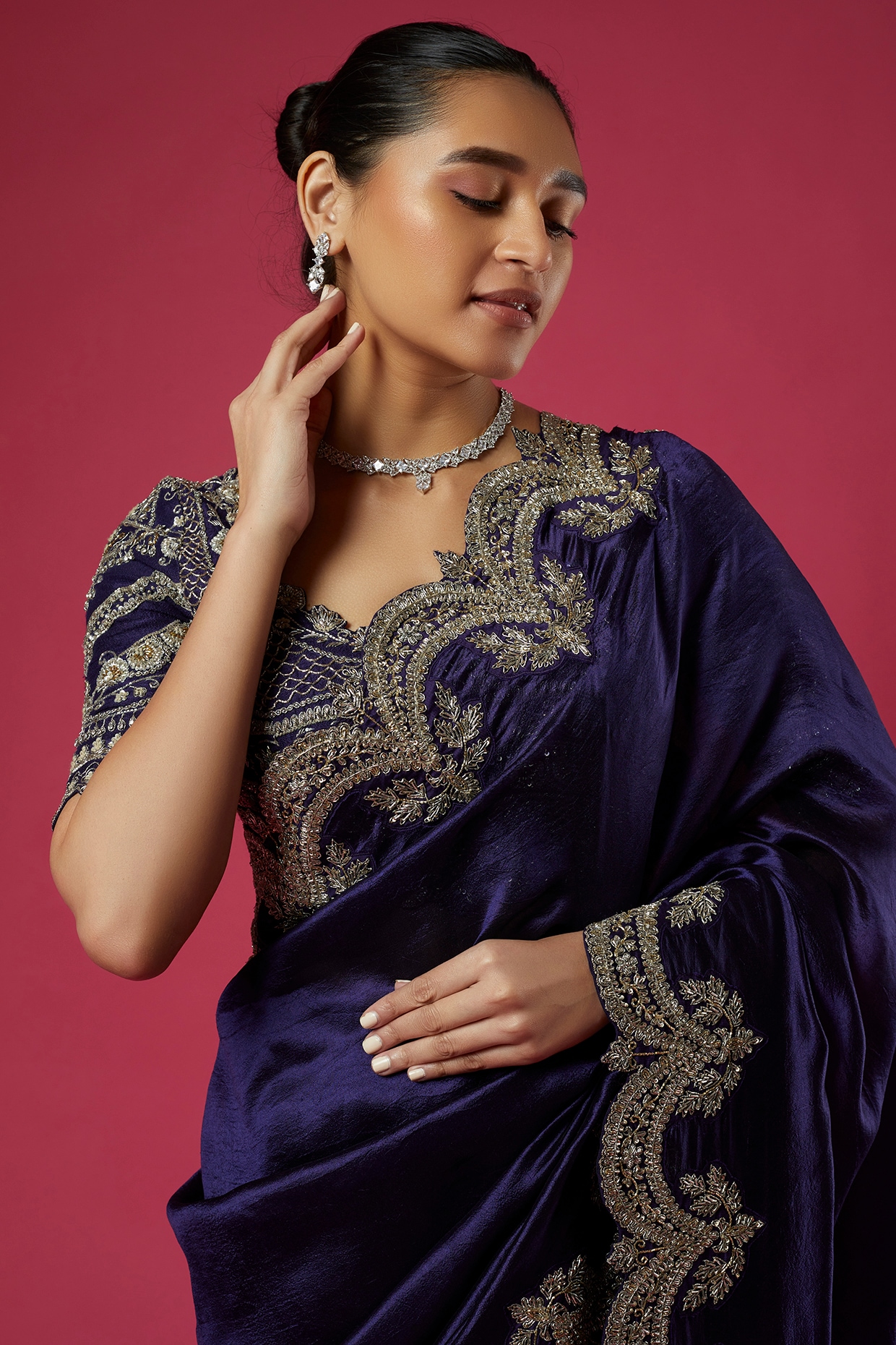 Aggregate 185+ blue saree matching earrings