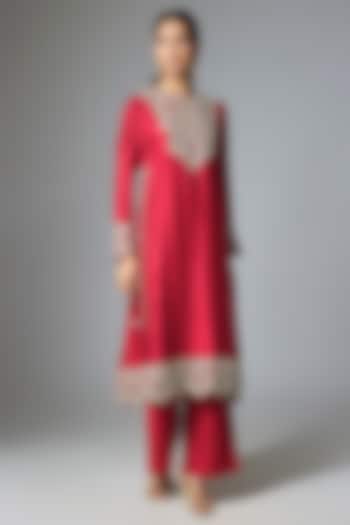 Red Silk Zardosi Embroidered Kurta Set by Jayanti Reddy at Pernia's Pop Up Shop