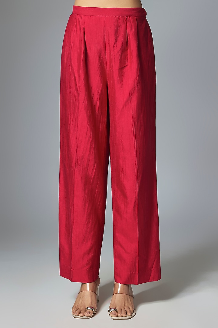 Red Silk Zardosi Embroidered Kurta Set by Jayanti Reddy at Pernia's Pop Up Shop
