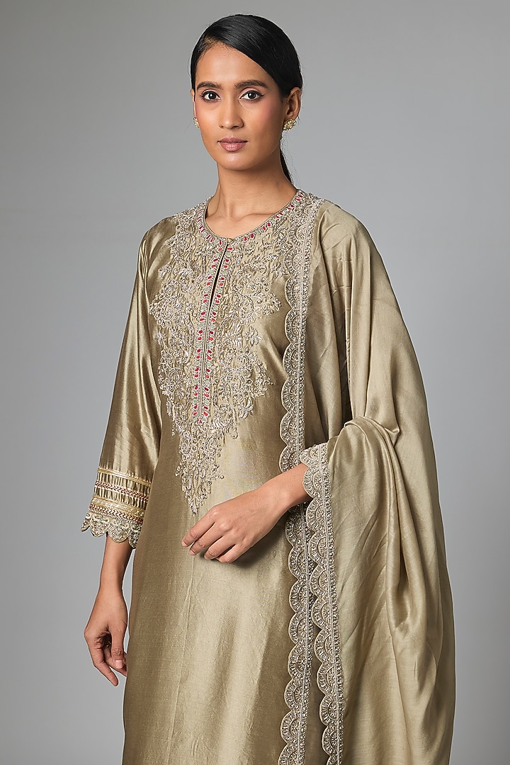 Golden-Beige Silk Zardosi Work Kurta Set by Jayanti Reddy at Pernia's Pop Up Shop