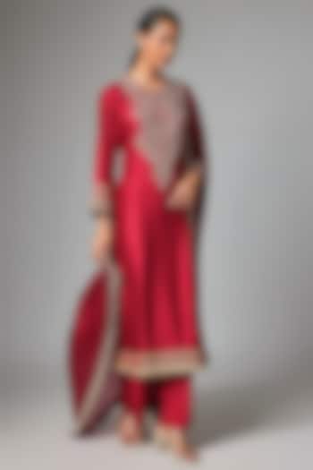 Red Silk Zardosi Work Kurta Set by Jayanti Reddy at Pernia's Pop Up Shop