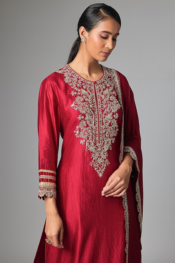 Red Silk Zardosi Work Kurta Set by Jayanti Reddy at Pernia's Pop Up Shop