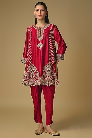 Red Silk Zardosi Work Kurta Set by Jayanti Reddy