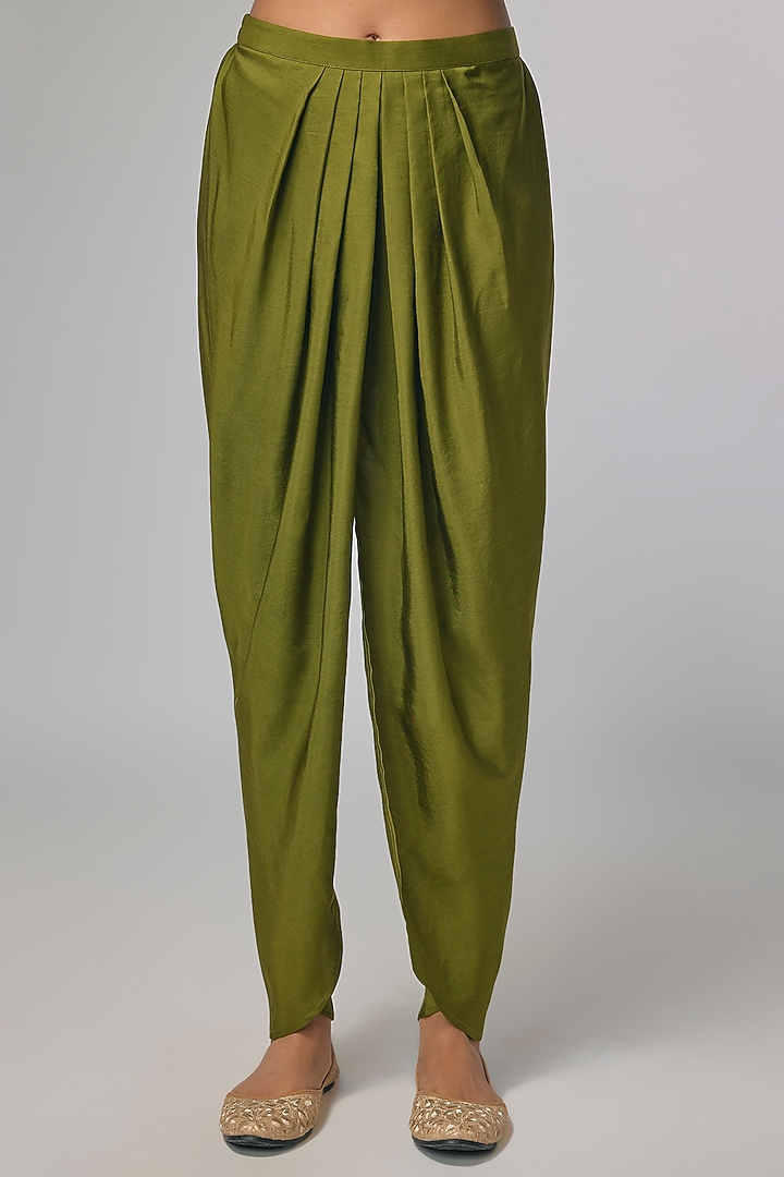 Olive Green Silk Zardosi Work Kurta Set by Jayanti Reddy at Pernia's Pop Up Shop