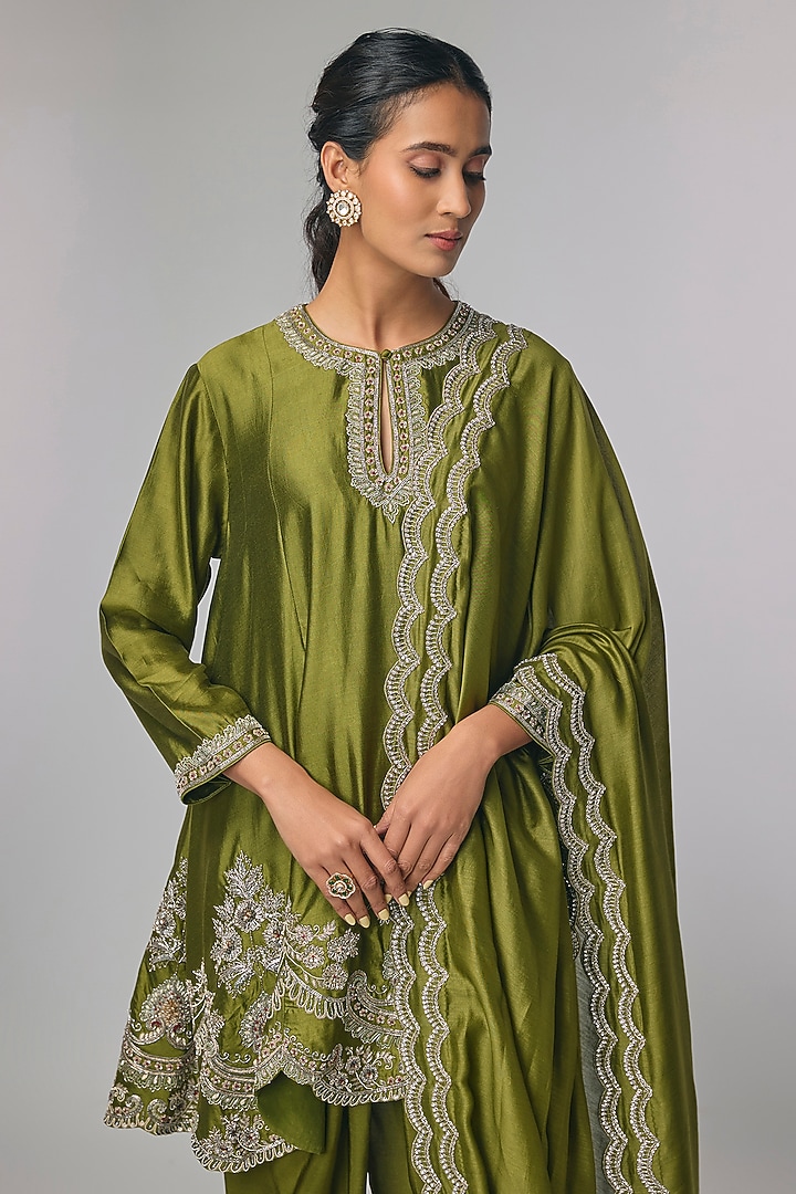 Olive Green Silk Zardosi Work Kurta Set by Jayanti Reddy at Pernia's Pop Up Shop