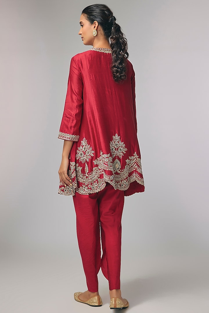 Red Silk Zardosi Work Kurta Set by Jayanti Reddy at Pernia's Pop Up Shop
