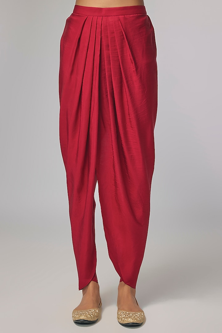 Red Silk Zardosi Work Kurta Set by Jayanti Reddy at Pernia's Pop Up Shop
