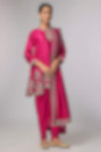 Pink Silk Zardosi Work Kurta Set by Jayanti Reddy at Pernia's Pop Up Shop