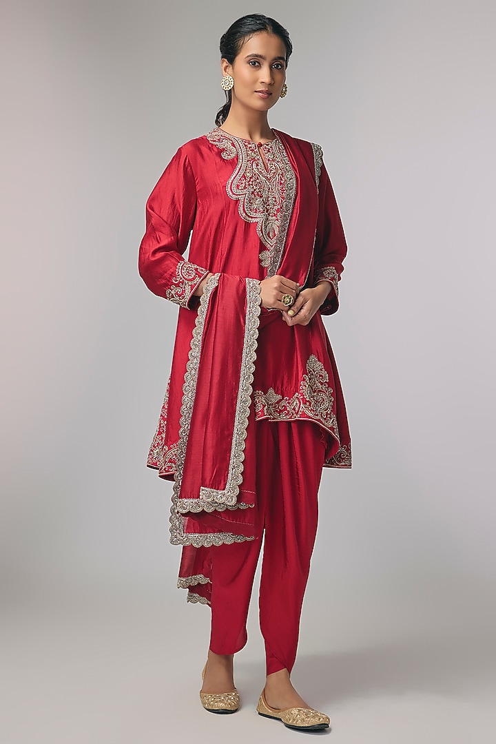 Red Silk Zardosi Work Kurta Set by Jayanti Reddy at Pernia's Pop Up Shop