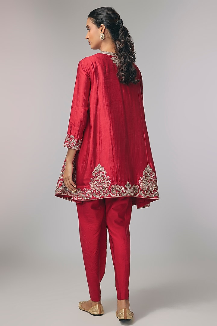 Red Silk Zardosi Work Kurta Set by Jayanti Reddy at Pernia's Pop Up Shop