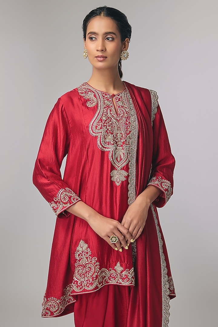 Red Silk Zardosi Work Kurta Set by Jayanti Reddy at Pernia's Pop Up Shop