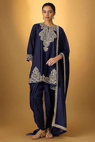 Purple Silk Zardosi Embroidered Kurta Set by Jayanti Reddy