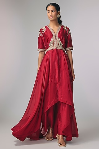Red Silk Zardosi Work Anarkali Set by Jayanti Reddy