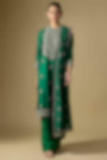 Emerald Green Silk Embroidered Kurta Set by Jayanti Reddy at Pernia's Pop Up Shop