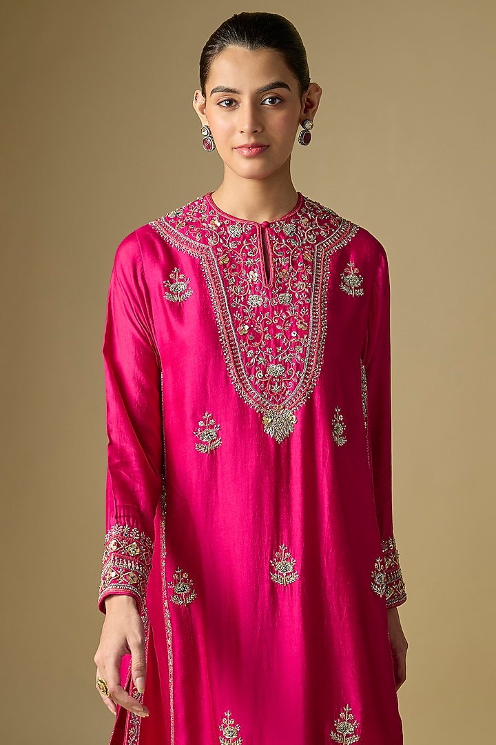 Rani Pink Silk Embroidered Kurta Set by Jayanti Reddy at Pernia's Pop Up Shop