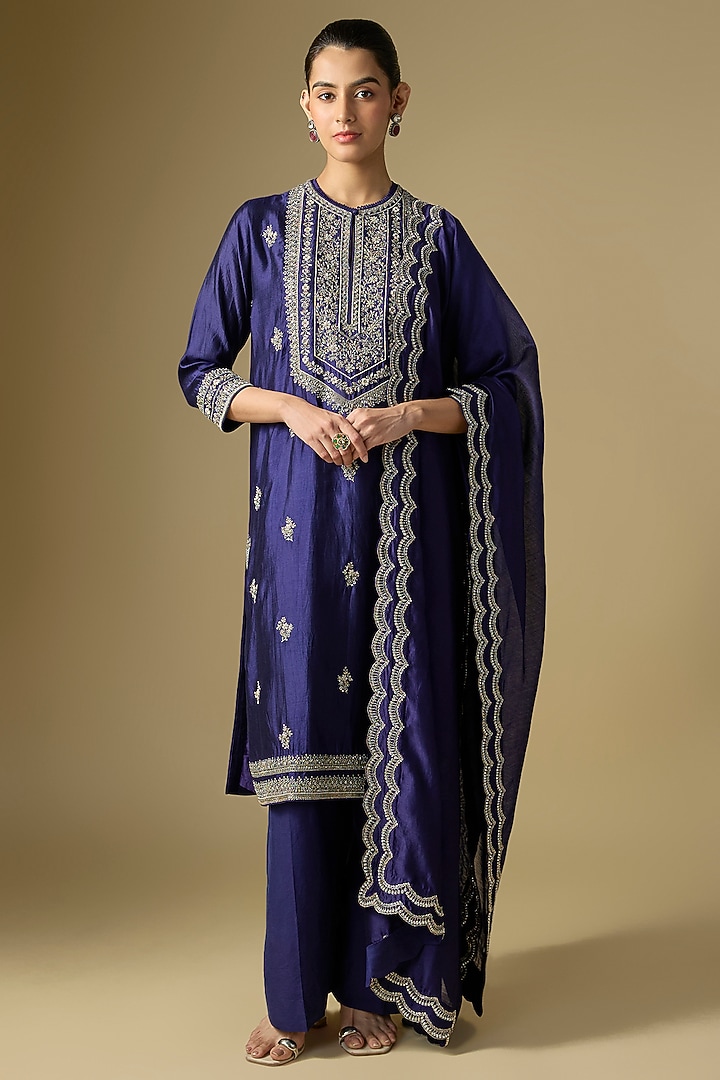 Purple Silk Embroidered Kurta Set by Jayanti Reddy at Pernia's Pop Up Shop