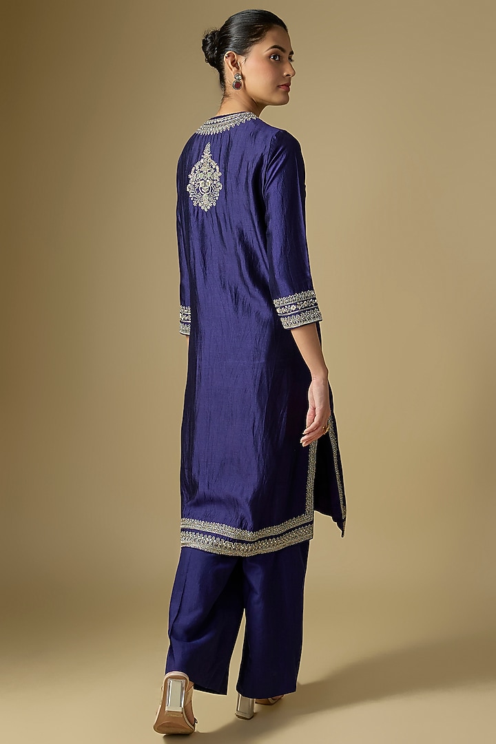 Purple Silk Embroidered Kurta Set by Jayanti Reddy at Pernia's Pop Up Shop