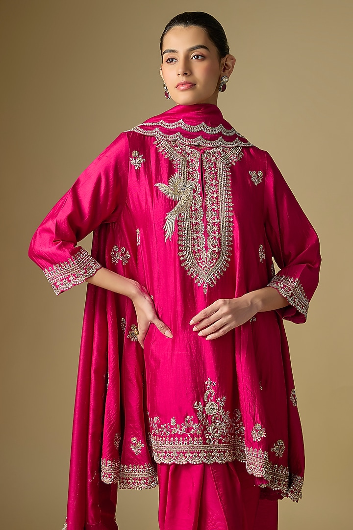 Rani Pink Silk Embroidered Tunic Set by Jayanti Reddy at Pernia's Pop Up Shop
